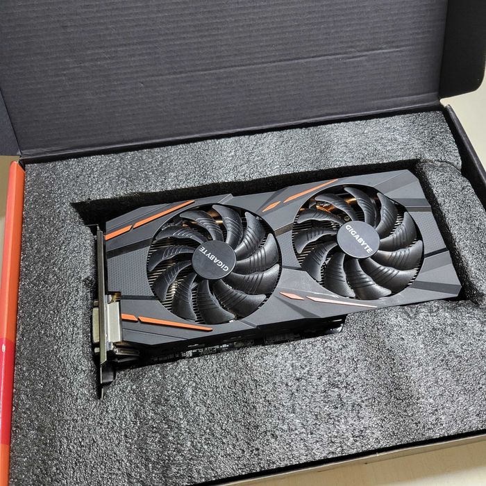 Видеокарта GTX 1050ti 4 gbтак же RX 570 4 gb gaming