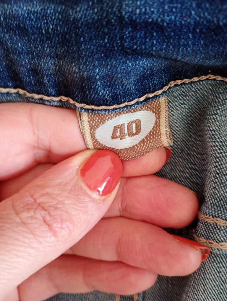 Spodnie jeansowe rozmiar L/XL