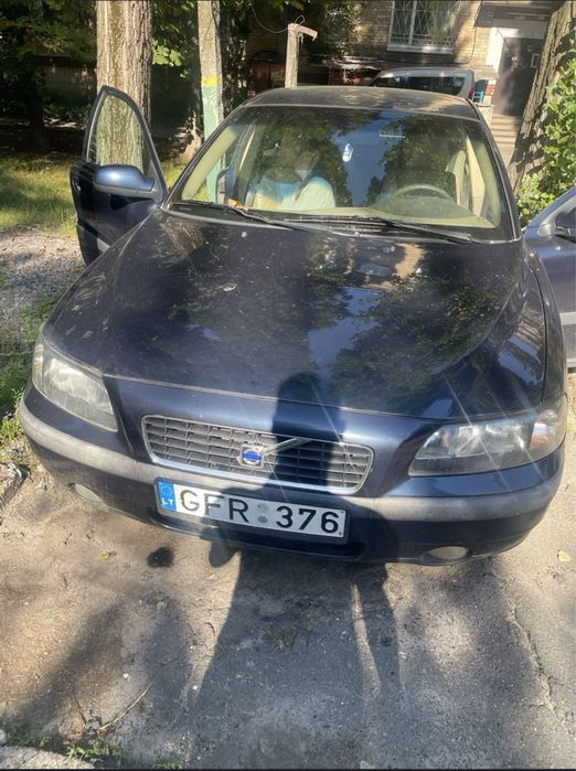 Продам volvo s60 2.4D