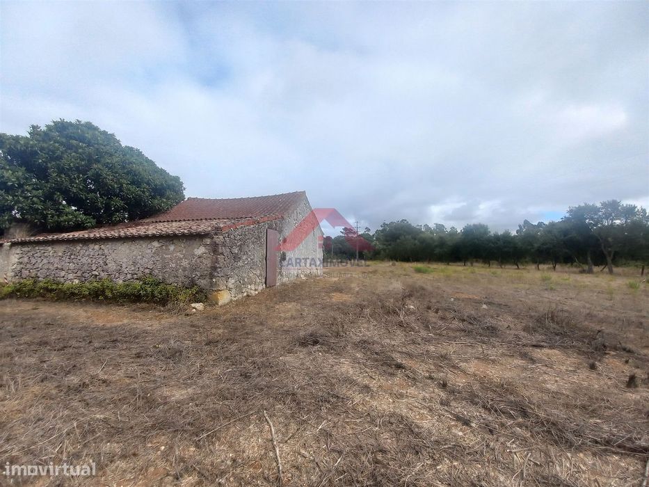 Armazém  Venda em Manique do Intendente, Vila Nova de São Pedro e Maçu