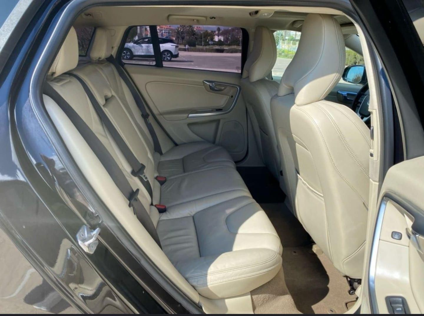 Volvo V60 d6 plugin híbrido