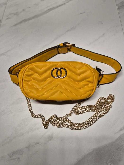 Żółta/musztardowa nerka torebka na pasku i łańcuszku