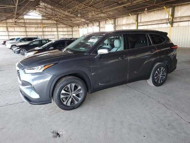 Toyota Highlander XLE 2020 Року