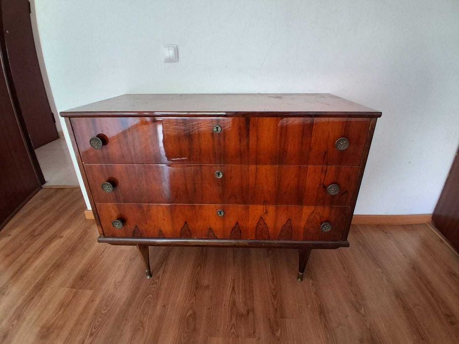 Cómoda Vintage em madeira