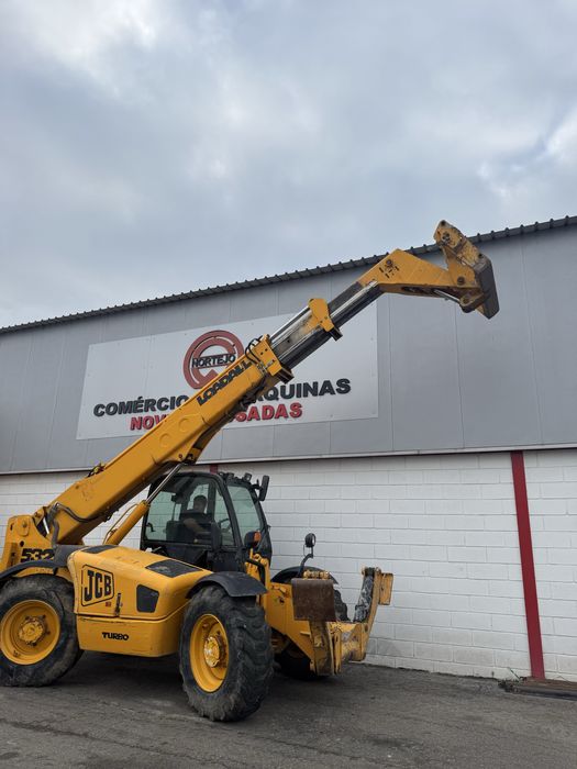 Empilhador Multifuncoes JCB 532-120 usada