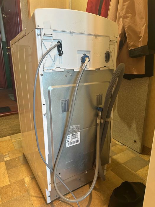 Пральна машинка Whirpool AWE 6080