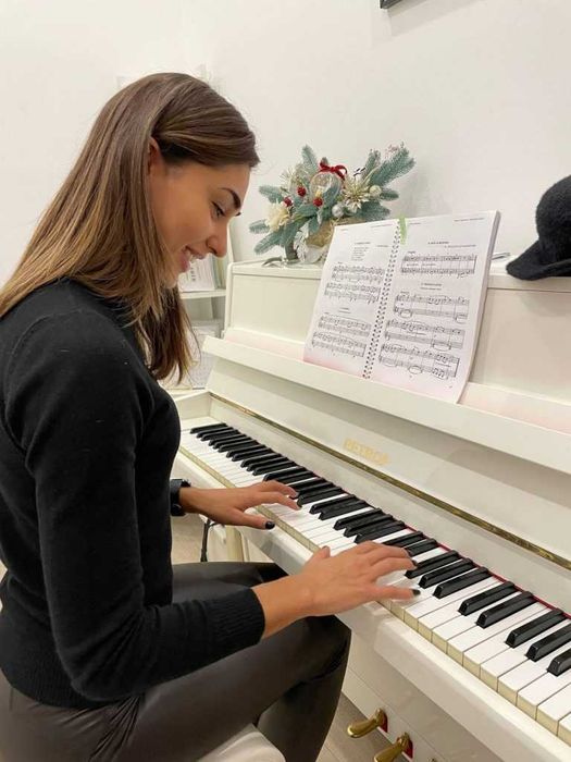 Уроки игры на фортепиано