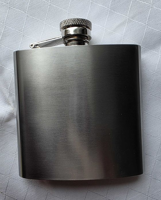 Piersiówka na alkohol ze stali nierdzewnej Stainless Steel