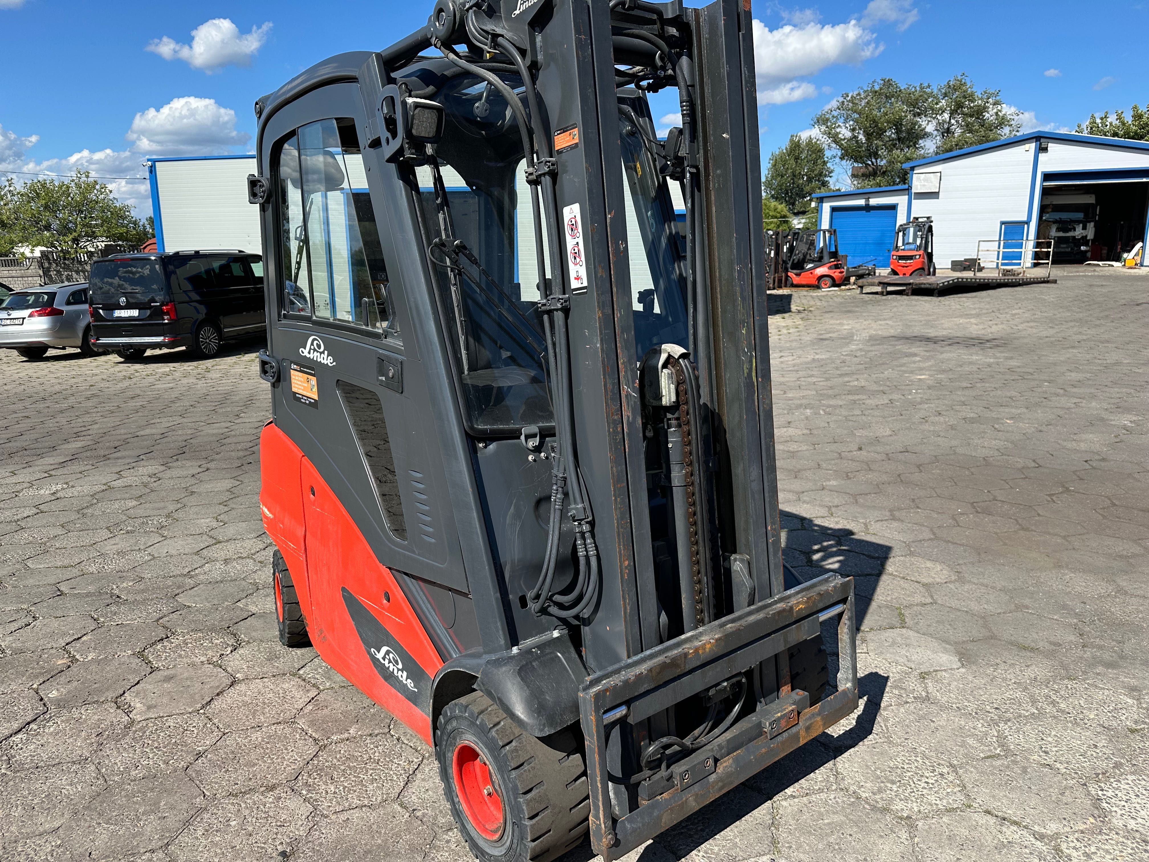 WÓZEK WIDŁOWY Linde H20T, 391 model triplex , rok 2012,2016,2017 gaz