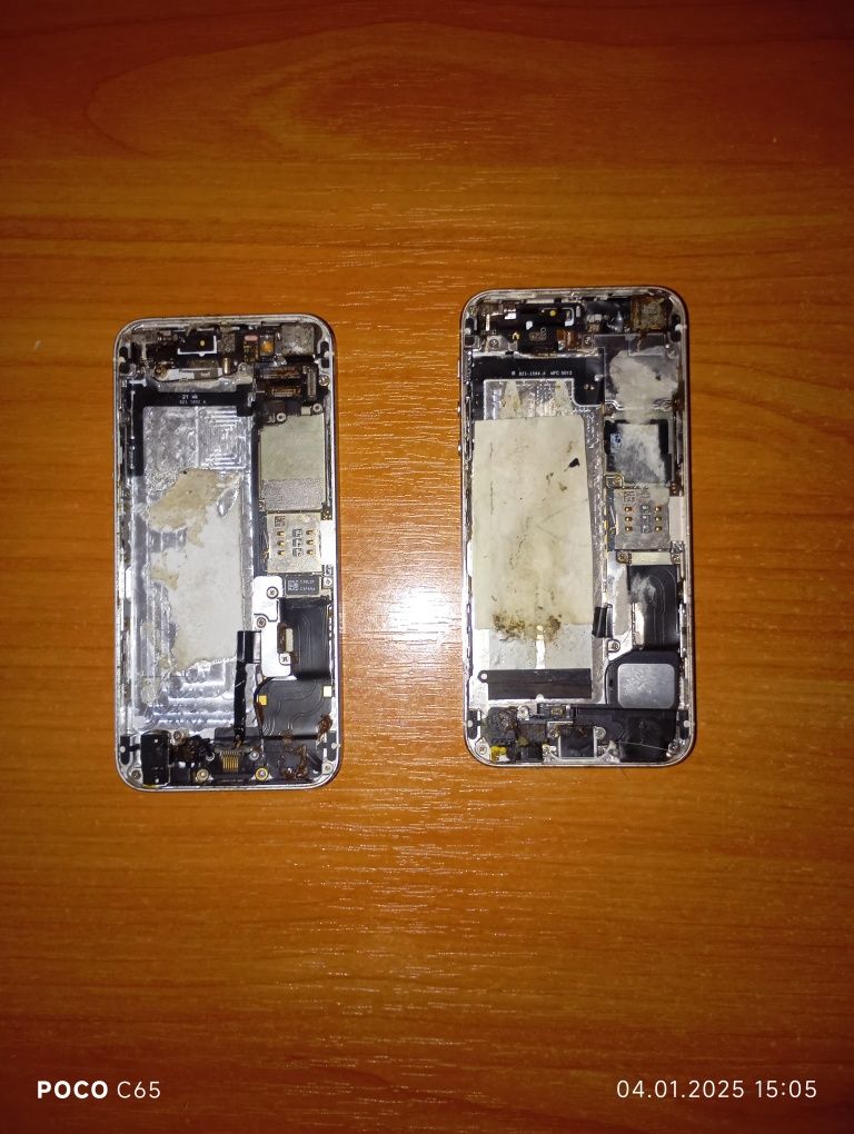 2 iPhone 5 і 5s неробочі