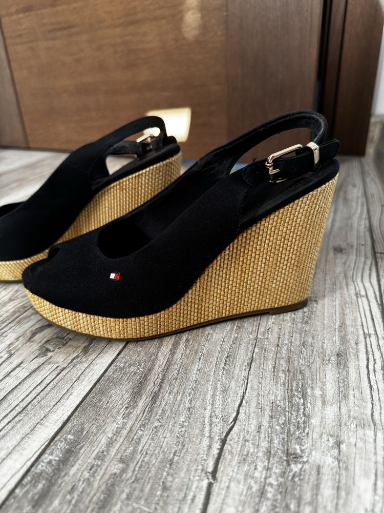 Sandały na koturnie tommy hilfiger