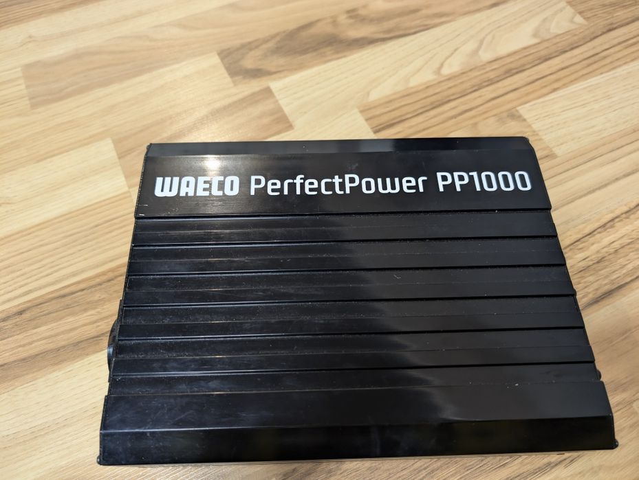 ДБЖ. Інвертор 12/220 Waeco