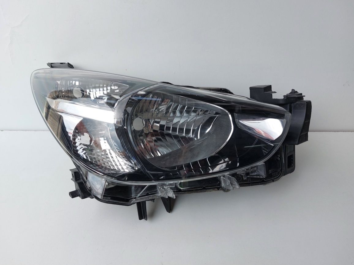 Lampa przednia prawa Mazda 2 DJ 14- Europa