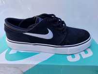 Sportowe sneakersy NIKE Stefan Janoski czarne zamszowe 36