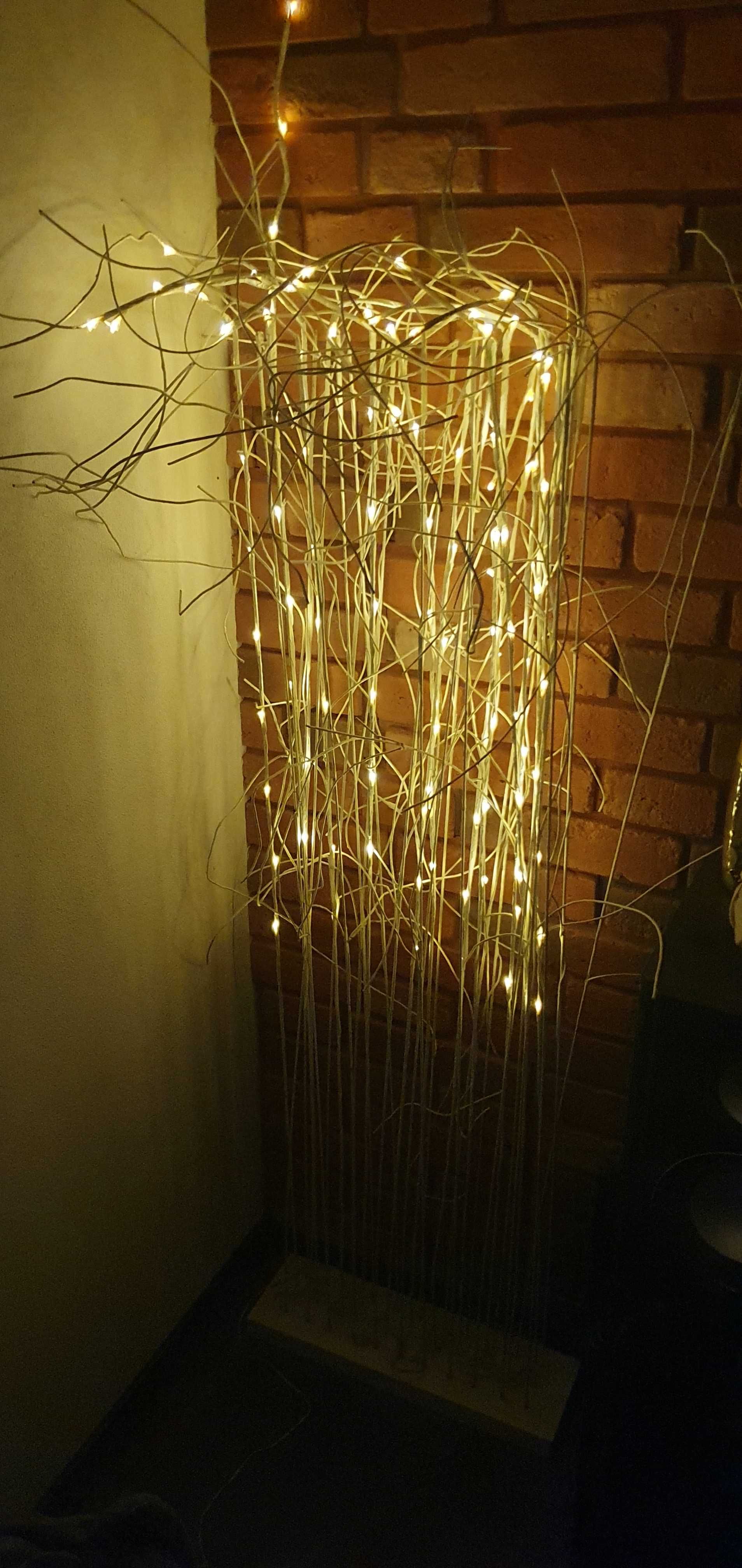 Lampa podłogowa stojącą LED