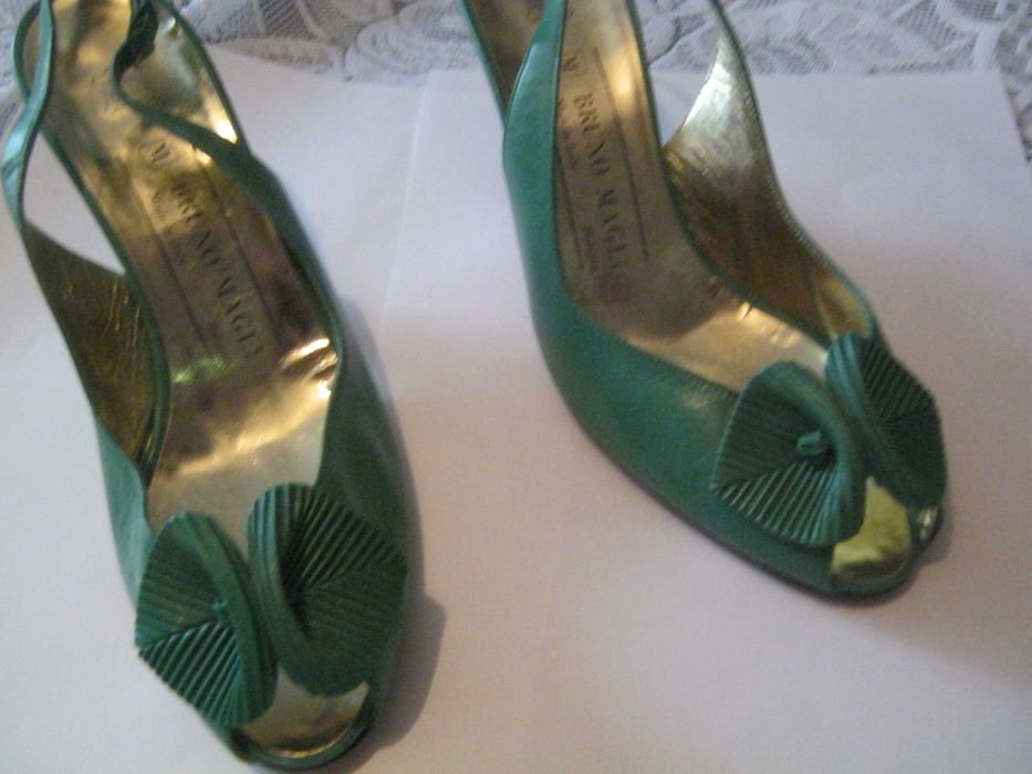 Zjawiskowe  włoskie sandały Bruno Magli ze skóry naturalnej