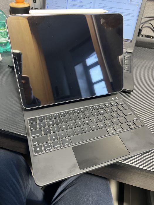 IPAD 11 Pro 3 Geração - Apple Pencil - Magic Keyboard