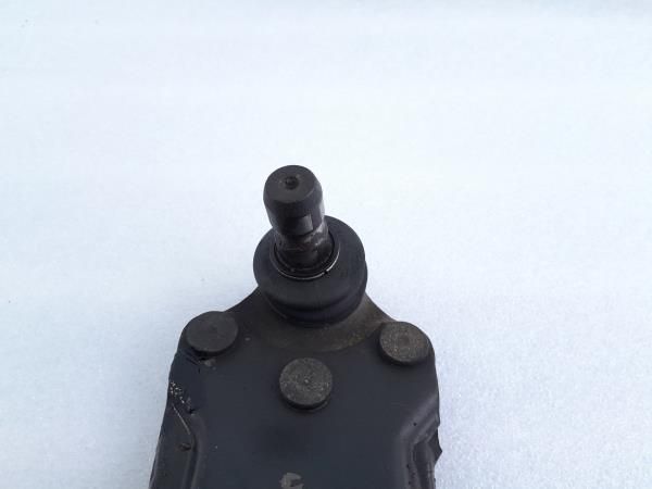 Braço de suspensão frente esquerdo OPEL Zafira A (F75_)