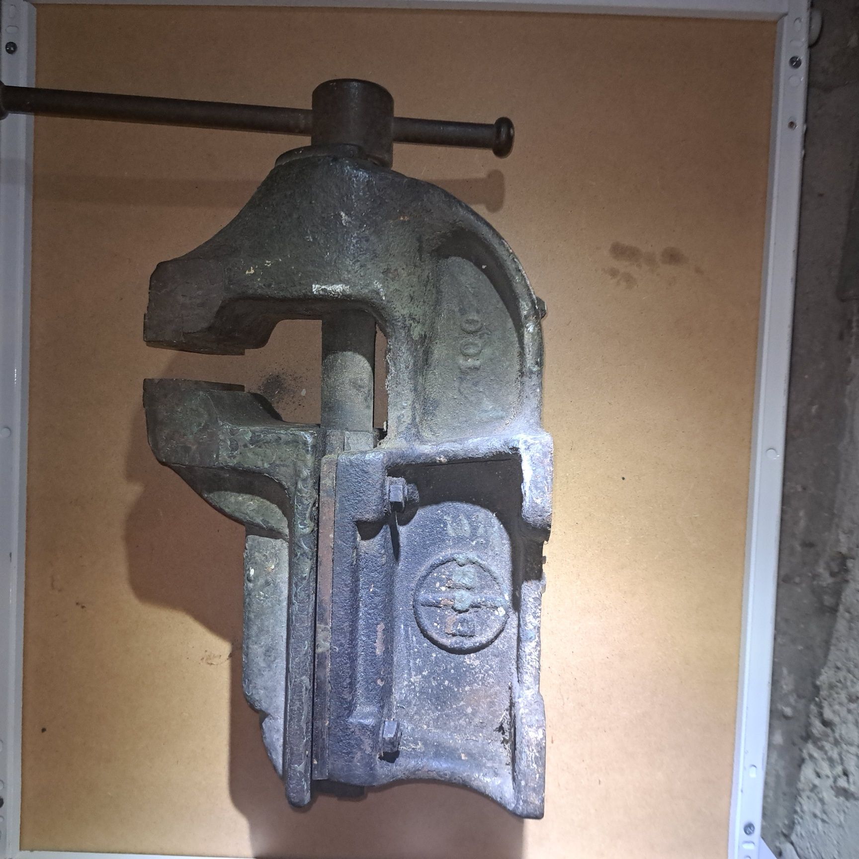 Imadło prl 100 mm waga 16 kg