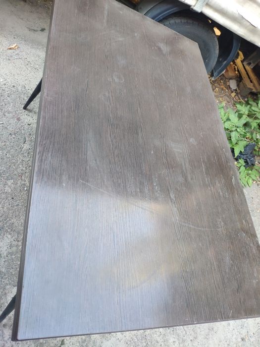 Продам столы на метал.основе