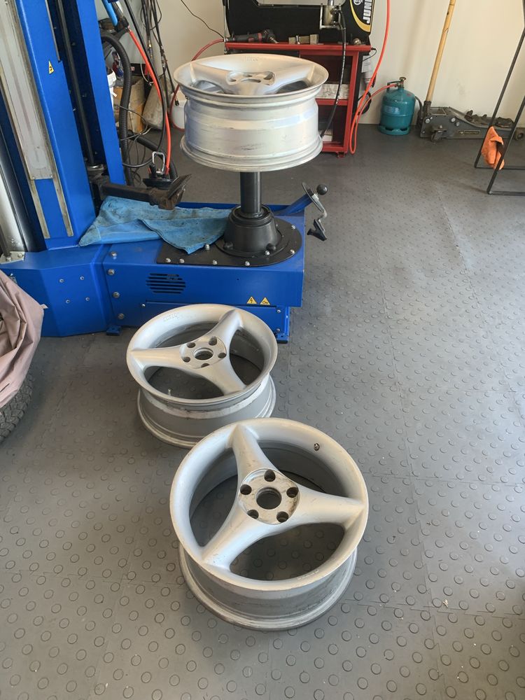 Диски з шинами ARTEC r17