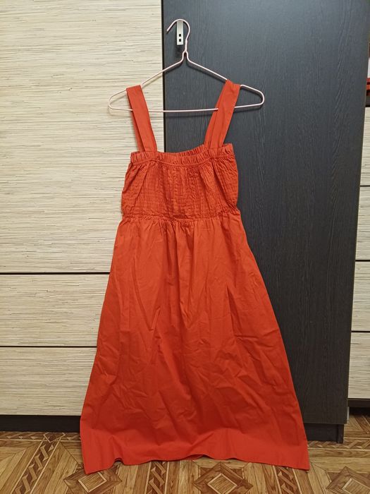 Речі жіночі безкоштовно.