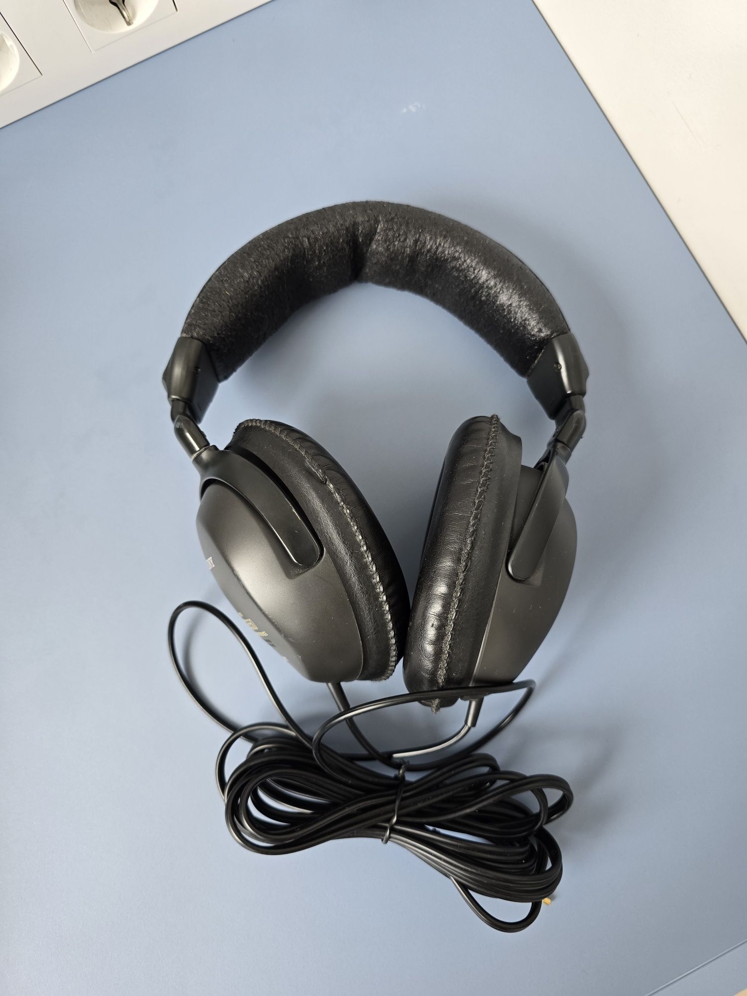 Навушники Sony MDR CD550 чорні