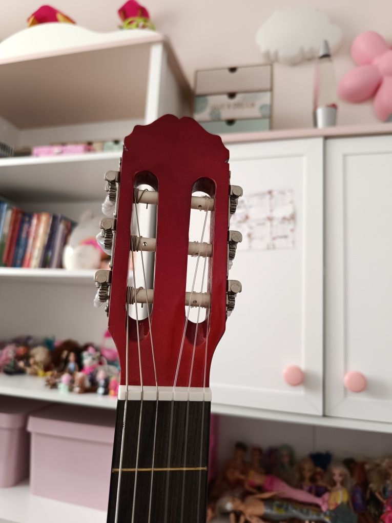 Gitara klasyczna Startowe Cutaway Praworęczna