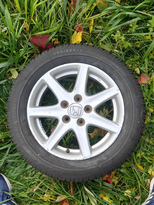 205 60 16 диски 5 114.3 Honda титани шини резина r16