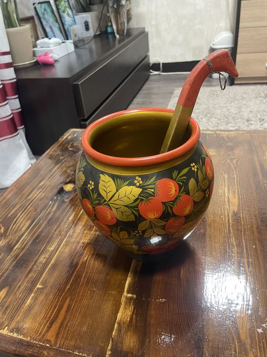 Продам глечик з великою ложкою