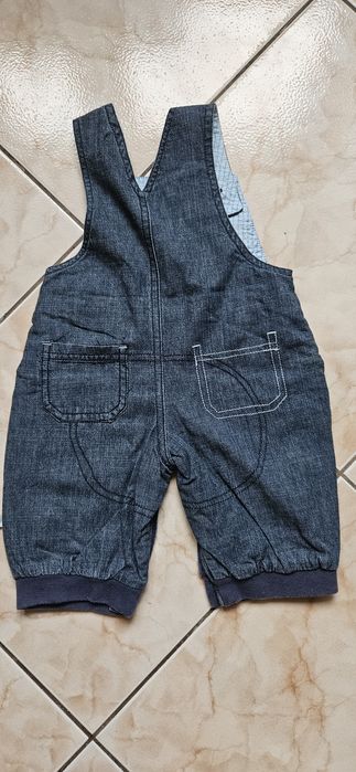 Spodenki ogrodniczki 0-3msc dżins 62 + skarpetki Disney gratis Myszka