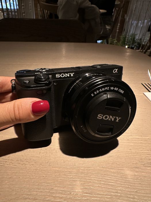 Камера Sony a6400