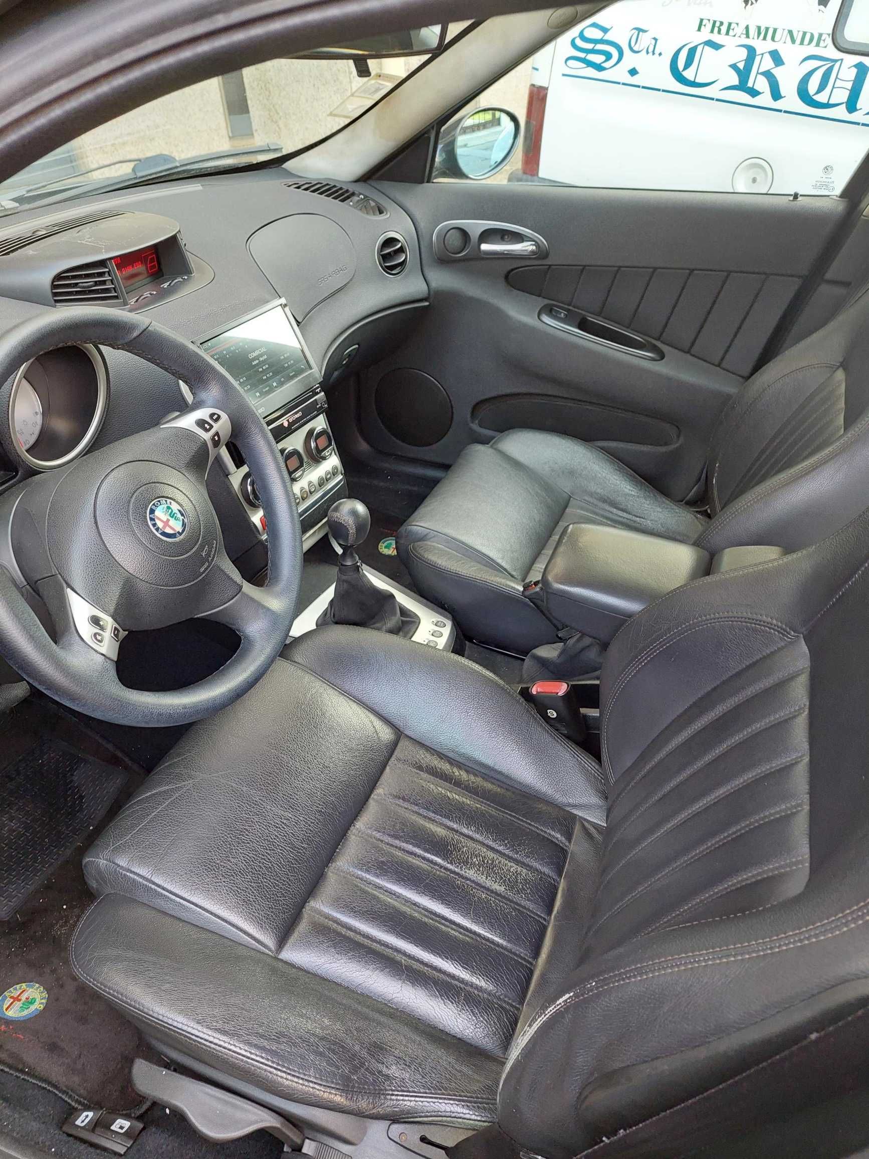 Alfa Romeo 156 Sportwagon 1.9 multijet 16v - Ano 2003