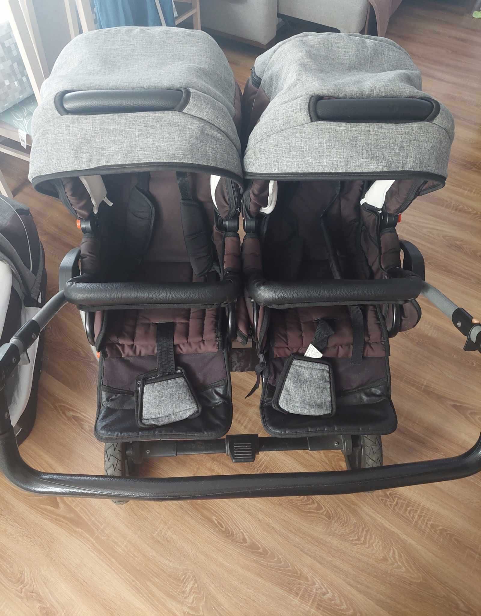 Wózek dla bliźniaków