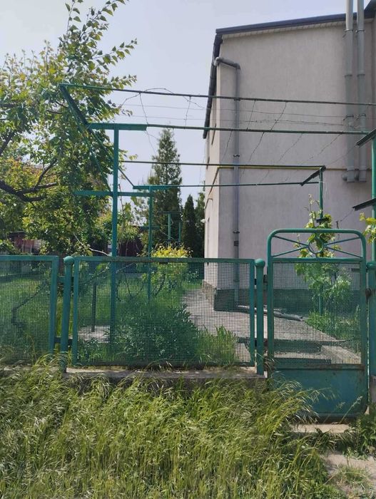 Продам садовий будинок в Солов'їному Гаю