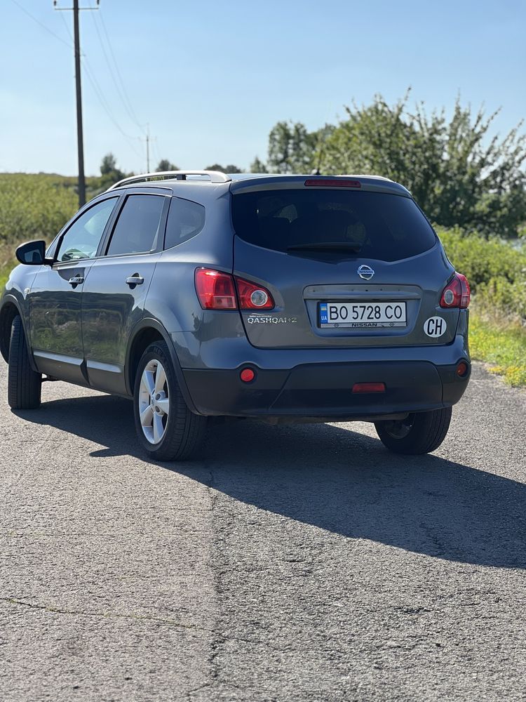 Машина Кросовер Nissan Qashqai +2 2008