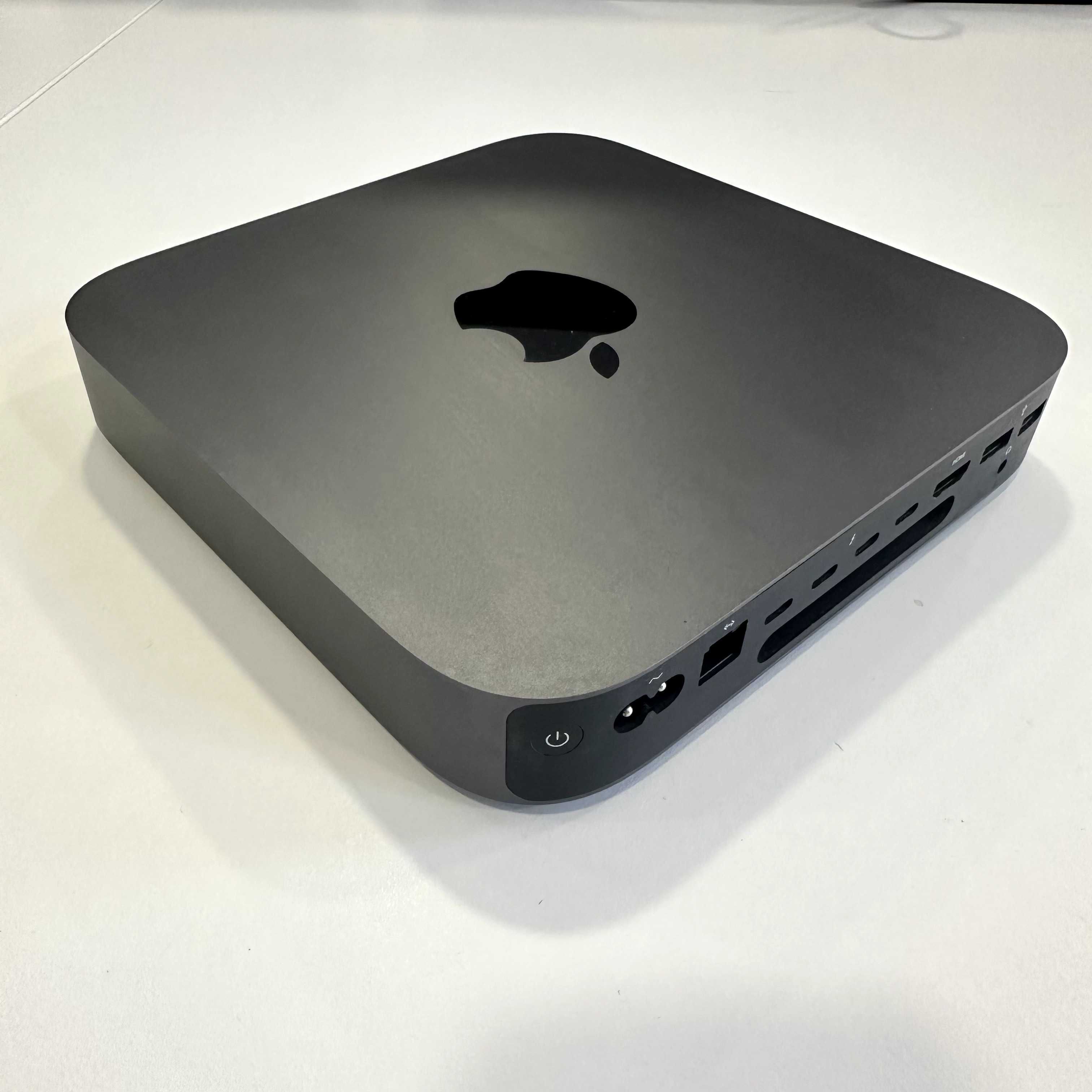 Mac Mini 8Gb 256Gb SSD i7
