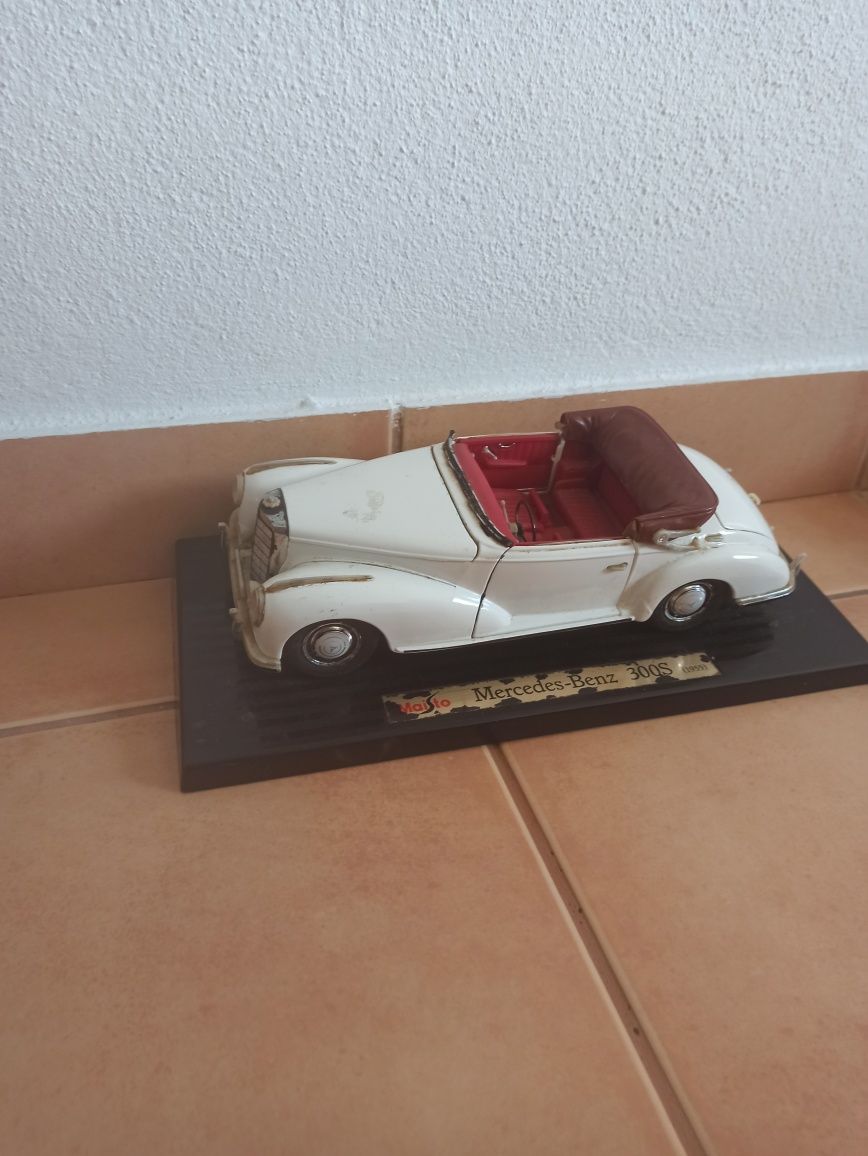 Miniatura Mercedes 300S (1955) e Range Rover