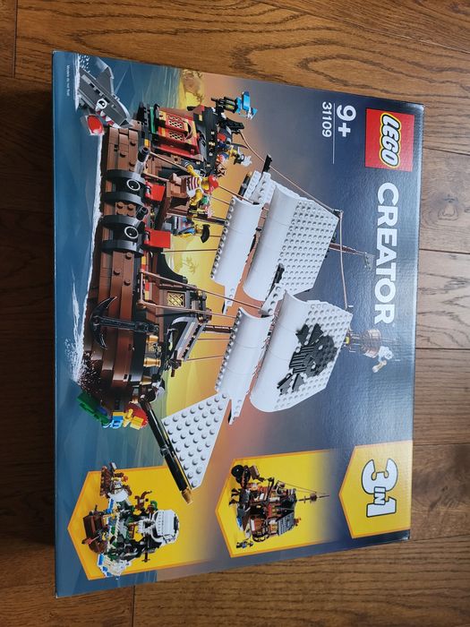 Lego 31109 statek piracki