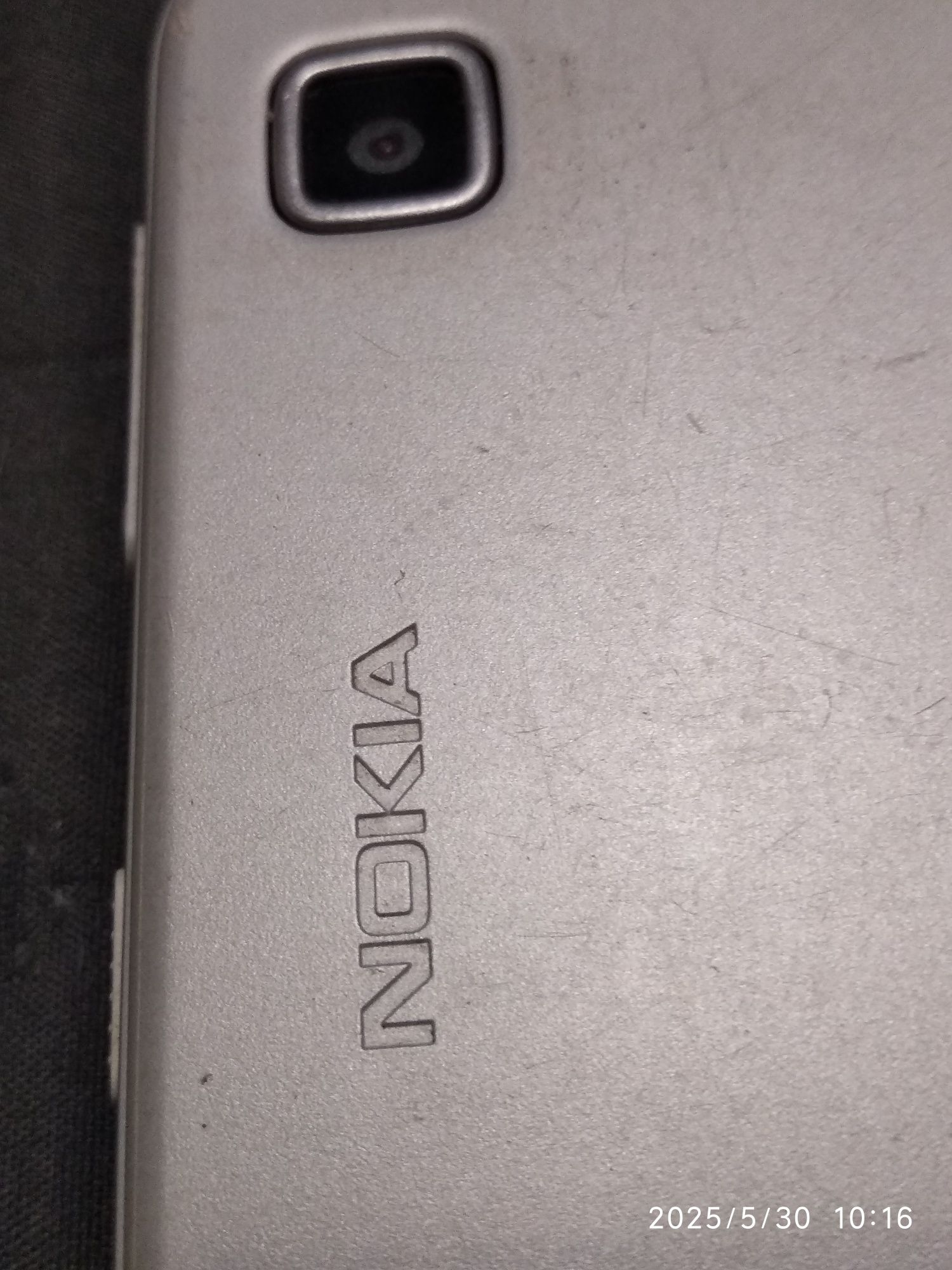 Телефон Nokia, стан невідомо.