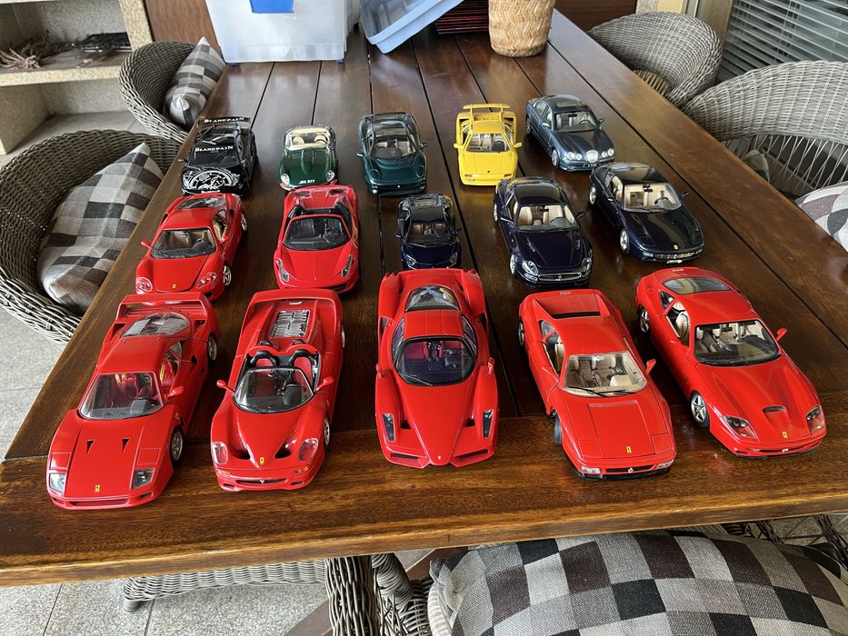 Lote carros miniaturas 1/18