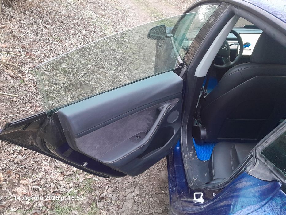 Тесла модел 3 дуол моторс