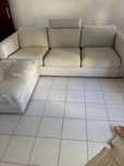 Vendo um sofa grande e dois pequenos semi novo esta em boas condicoes