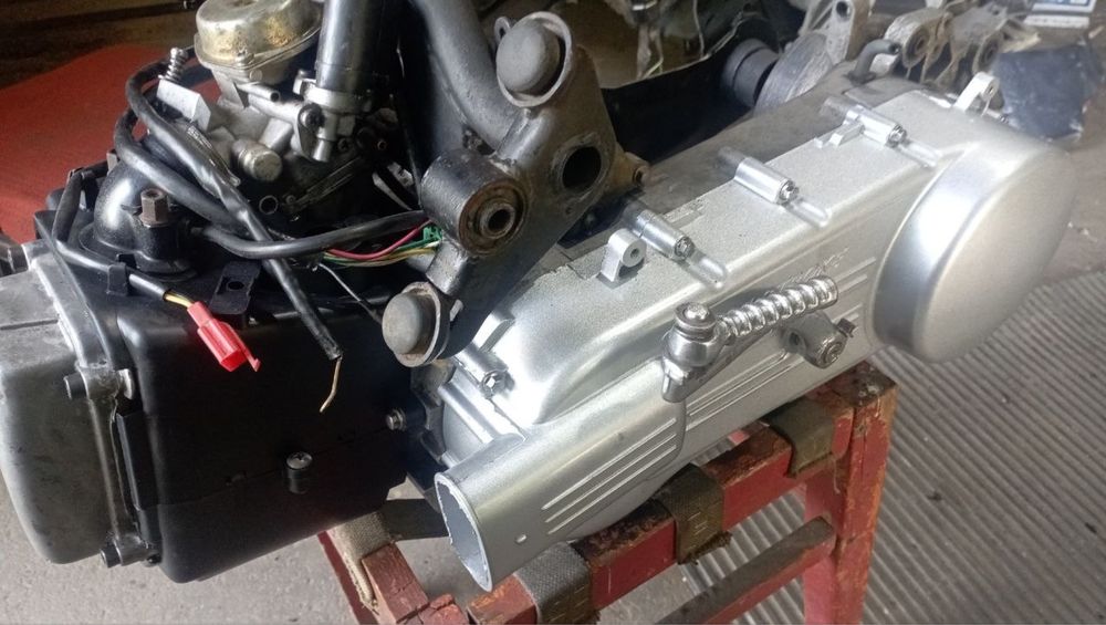 Продам двигатель скутера 157QMJ  150 куб