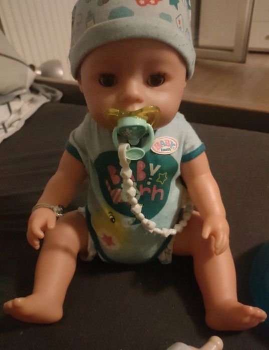 lalka baby born chłopiec z funkcją płakania oraz załatwienia się