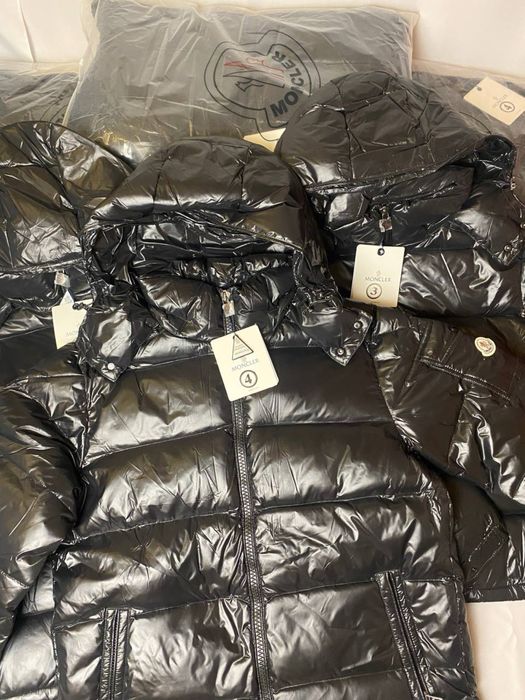 Moncler Maya Puffer Jacket чорна куртка пуховик монклер мая