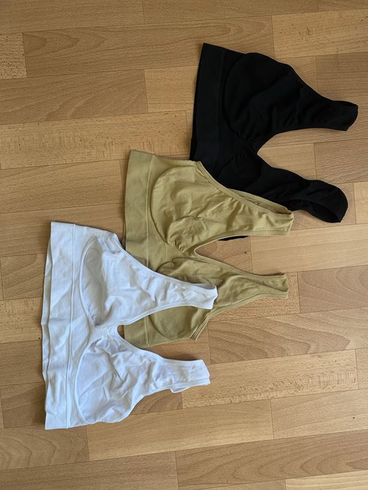 Топ / лиф/ бюстгалтер спортивий