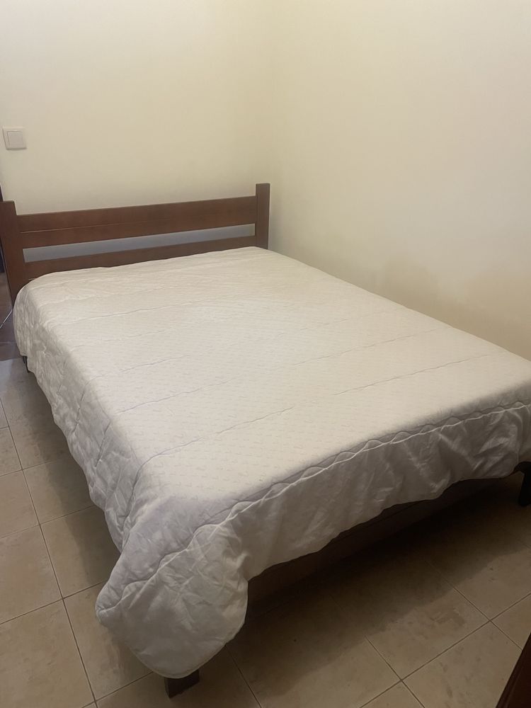 Cama casal sem colchao