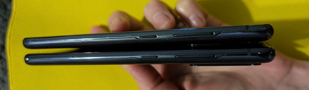 Samsung Galaxy S20 FE 6/128 и 8/256