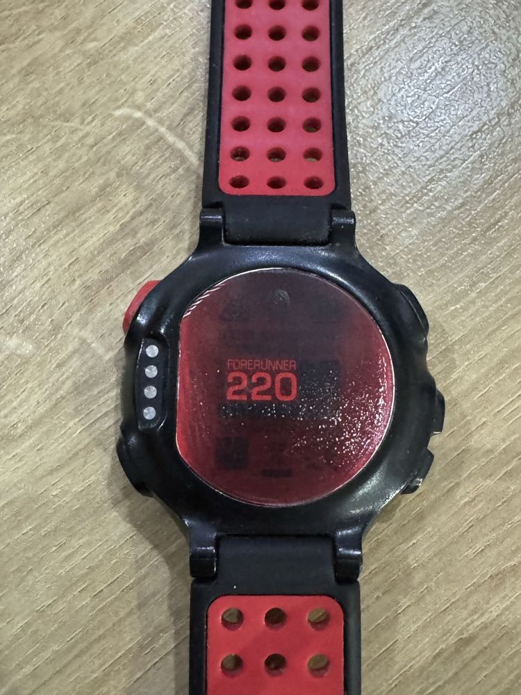 Zegarek Garmin forerunner 220 + pasek i kabel